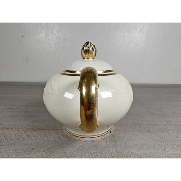Vintage White Ceramic Teapot Hand Decorated 22K Gold Teapot Continental Kilns - Picture 4 of 8